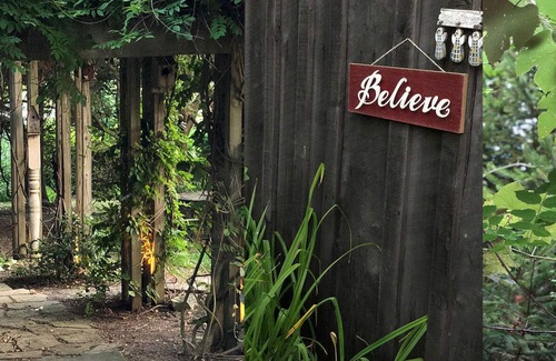 Alliance House | Esther's Barn; Private & Cozy; 1/2 mile from The University of Mt. Union.