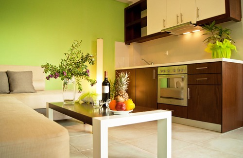 Platanias Town House | Esthisis Suites Chania