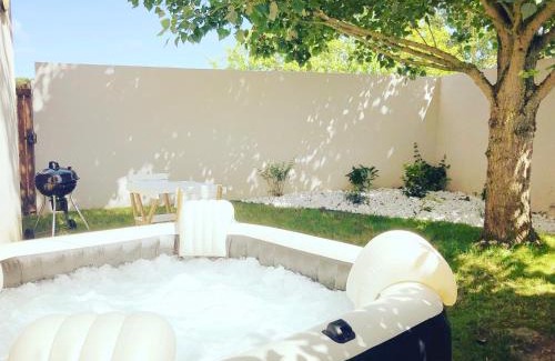 Les Sables d'Olonne House | Estrella avec jardinet et Spa en option