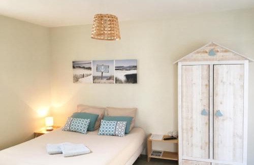 Les Sables d'Olonne House | Estrella avec jardinet et Spa en option