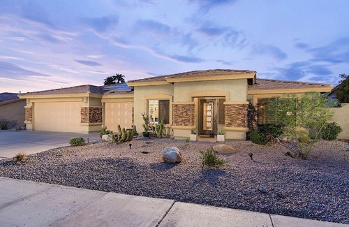Estrella Mountain Ranch House | Estrella Grand 4BR by Casago