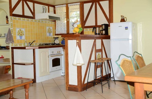 Saint Palais Cottage | Estuaire Gironde - Near BLAYE In the vineyards at 1 km shops Gite 75m²
