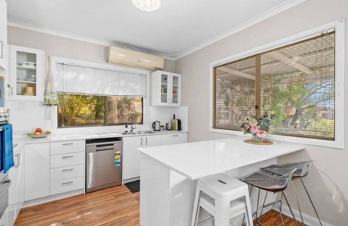 Falcon Cottage | Estuary cottage, tranquil for that much needed get away.