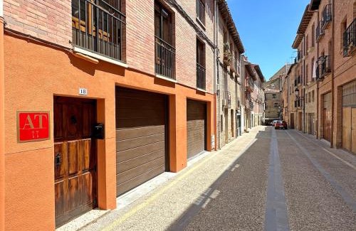 Viana Apartment | Estudio Amaia Licencia UAT01755