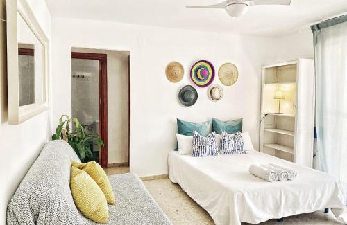 Valdelagrana Apartment | ESTUDIO BLEGAMAR TERRAZA - Playa, WiFi y Aparcamiento