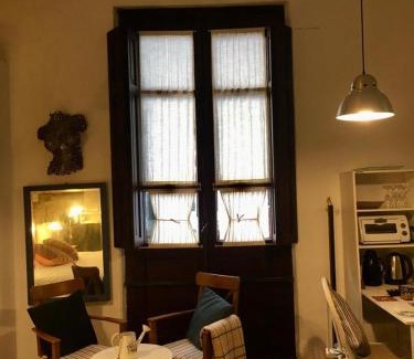 Barrio Historico Apartment | Estudio Taller de Tejas Colonia B&B