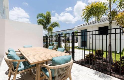 Reunion House | ET022 - Art Deco Townhouse with Games Room at Reunion