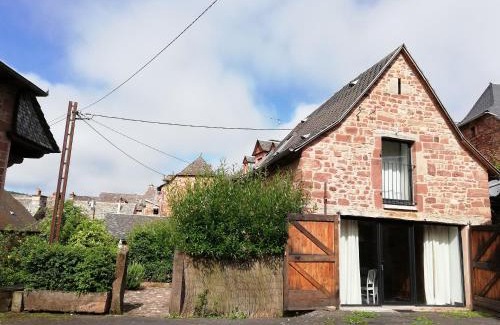 Sebrazac House | ETABLE DE LILOU