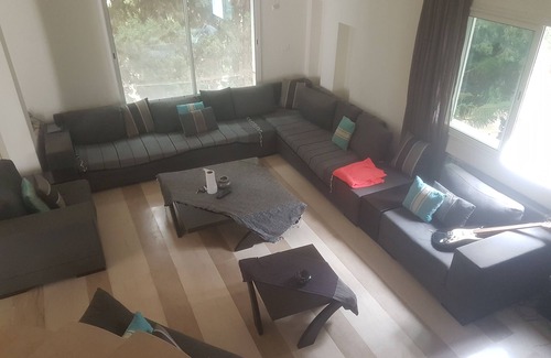Gammarth House | Etage de Villa Calme à 5 mn de la Zone Touristique
