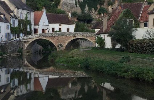 Semur-en-Auxois House | Etape du Pont Pinard