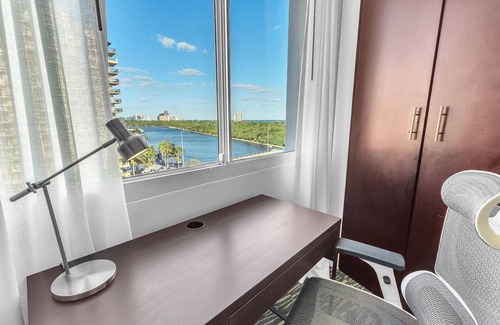 East Fort Lauderdale Condo | Eternal Sunrise