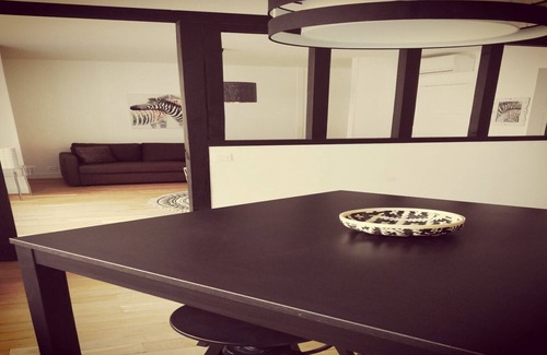 Le Creusot Apartment | Ethnic Apartment Creusot