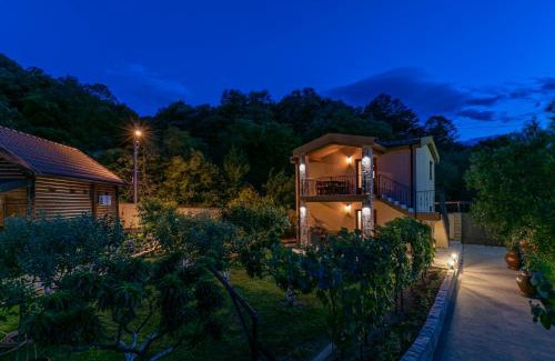 Virpazar Cabin | Ethno Lodge AB