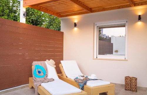 Ireon Villa | ETHOS Luxury Home - Seaview Villa with Hot-Tub!