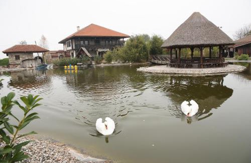 Paracin Hotel | Etno selo Stolovo