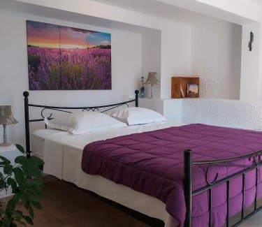 Saint-Cezaire-sur-Siagne Bed & Breakfast | Etoilevacances Chambres d hotes Campagne en Lavande