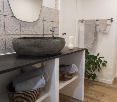Saint-Cezaire-sur-Siagne Bed & Breakfast | Etoilevacances Chambres d hotes Campagne en Lavande