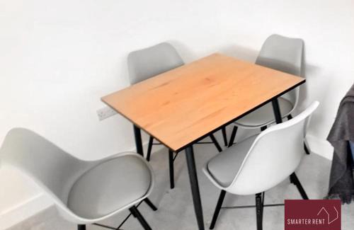 Windsor Apartment | Eton, Windsor - 1 Bedroom First Floor Apartment - Parking