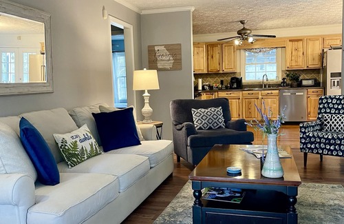 Rome House | Etowah River, Berry College Retreat-3 miles from Broad St.
