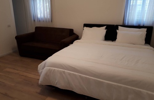 Petah Tikva House | Etty's Hous - Boutique Hotel