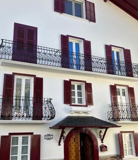 Valcarlos House | ETXEALE