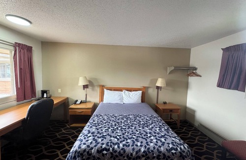 Bay City Hotel | Euclid Motel