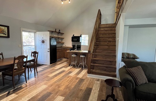 Shorterville House | Eufaula AL Lake Front 2 Houses With Dock Great View Sleeps 10 Comfortably