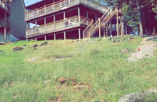 Canadian House | Eufaula Lakefront House In Quiet Neighborhood w/Private Dock & Game room