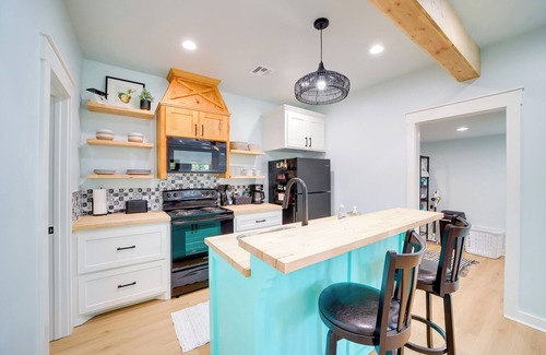 Eufaula House | Eufaula Vacation Rental: Walk to Lakeside Beaches!