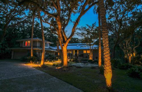 West Beach House | Eugenia