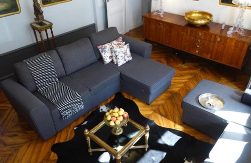 Bagneres-de-Luchon Apartment | EUGENIE: 1 er ETAGE