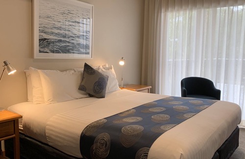 Inverloch House | Eugenies Inverloch