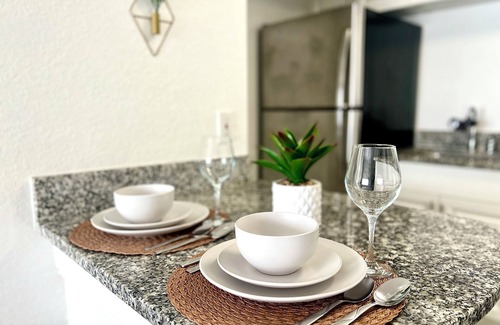 Kissimmee Condo | Euphoria King Suite -Luxury Getaway near Disney A