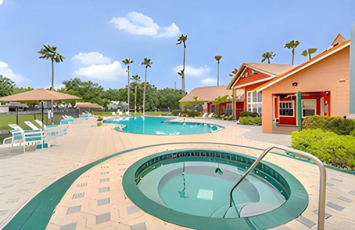 Kissimmee Condo | Euphoria King Suite -Luxury Getaway near Disney B