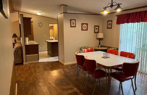 Eureka Springs House | Eureka Springs Country 4bd 2ba Full House - Enjoy a Country Retreat near Beaver Lake and Dam, the White River and Eureka Springs Area