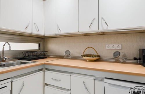 Castillejos Apartment | Eurobuilding 2 Exclusive - Spectacular views, parking