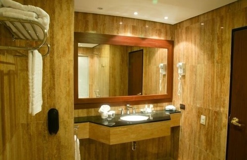 Camaran Hotel | Eurobuilding Hotel Plaza Guayana