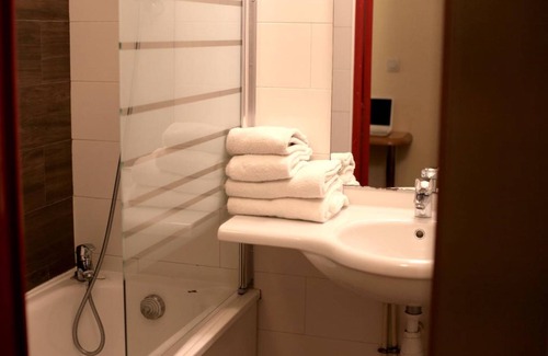 Fresnes Hotel | Eurohotel Airport Orly Rungis
