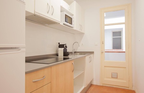 El Port Apartment | Europa Fira Apartment 22