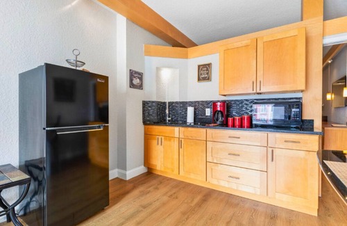 Palm Coast Condo | European Elegance: Charming Condo in Palm Coast's European Village