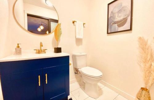 Wheat Ridge House | European Hideaway, Backyard Oasis, 10min to DT Denver