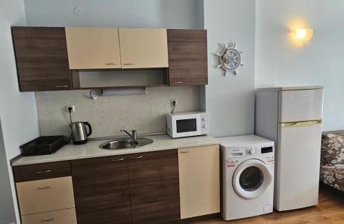 Golden Sands Apartment | Europroperties Yalta Apartments