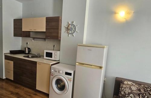 Golden Sands Apartment | Europroperties Yalta Apartments