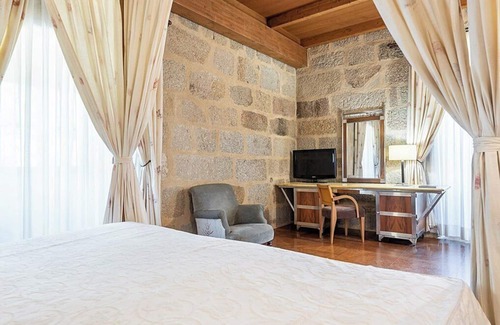 Leiro Hotel | Eurostars Monumento Monasterio de San Clodio Hotel