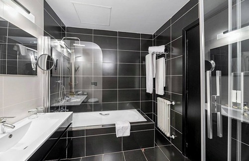 Leiro Hotel | Eurostars Monumento Monasterio de San Clodio Hotel