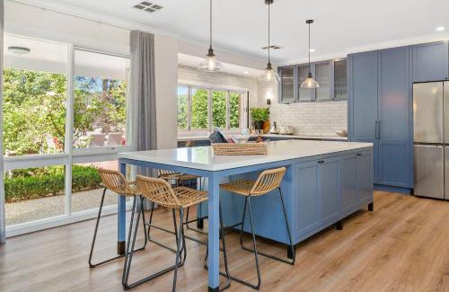 Hastings House | Eva Green Lake 'Country House' by Ready Set Stay
