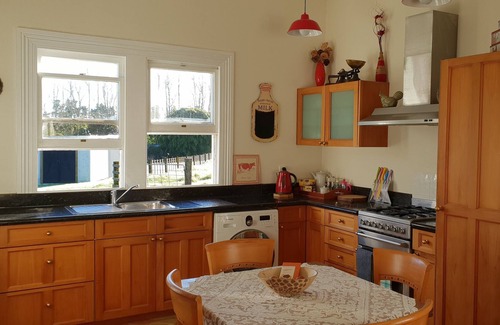 Pakaraka Cottage | Eva's Cottage - in the middle of everywhere !