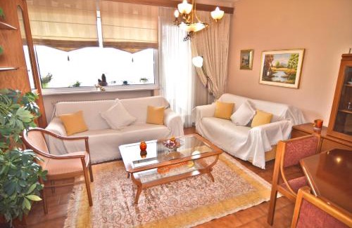 Maniakoi Apartment | Eva View