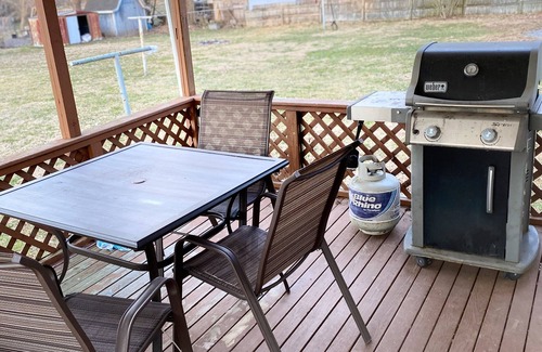 Morrow House | Evan's Cozy Getaway Home in Ohio's Playground