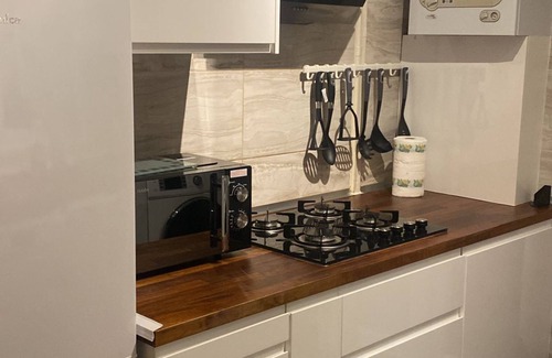 Gillingham Apartment | Evanelly lodge -great fort long and short stay